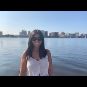 Meet your Posher, Julie